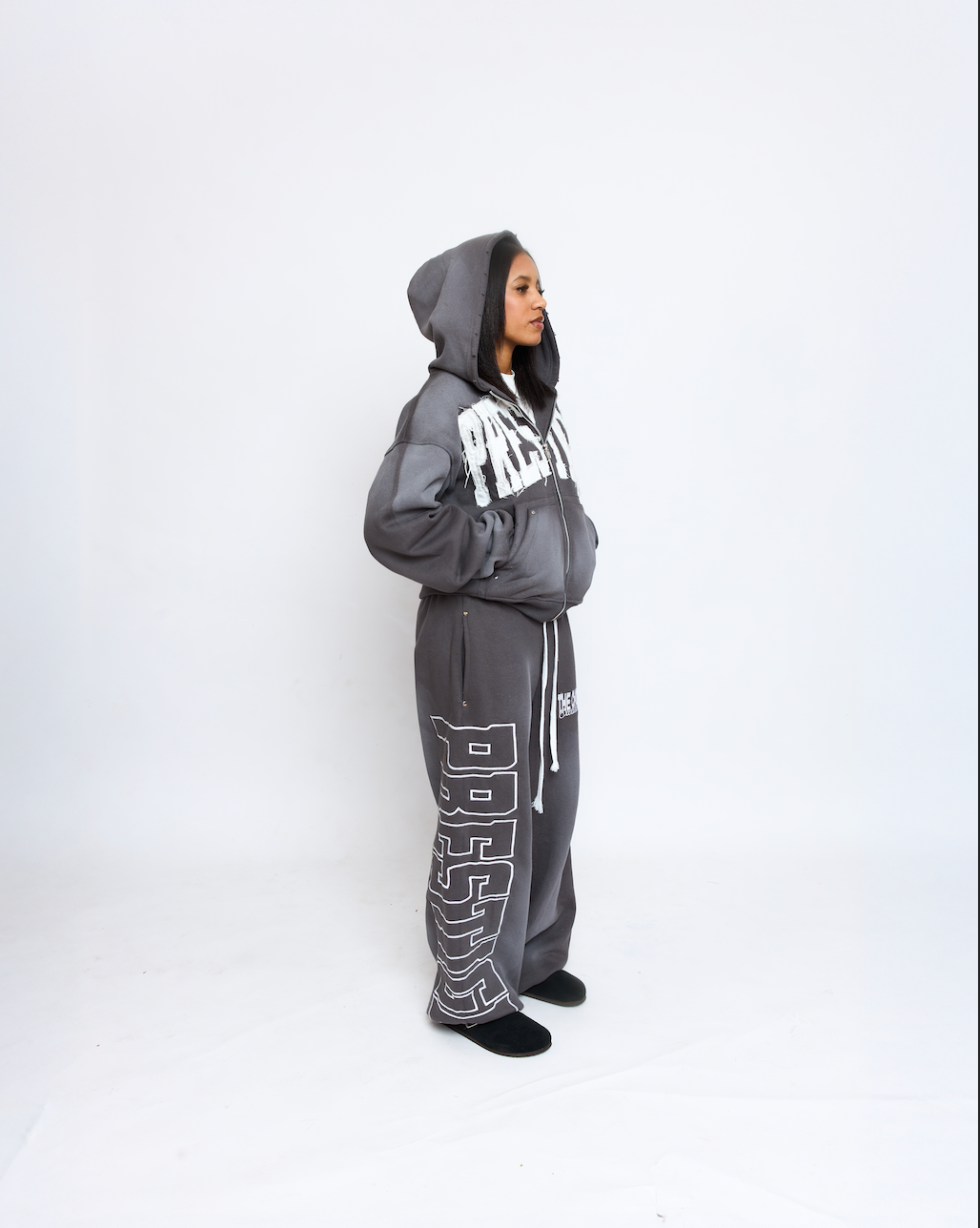 TCF GREY SWEATS